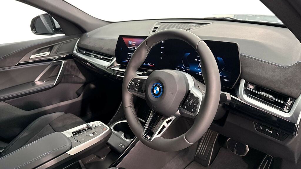 BMW iX2 230Kw Xdrive30 Shadow Ed 65Kwh Tech FG75GNY Grey #6