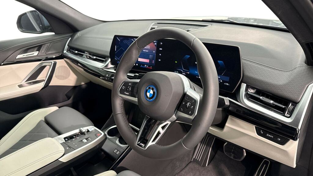 BMW iX2 230Kw Xdrive30 M Sport 65Kwh FG75BEO Blue #6