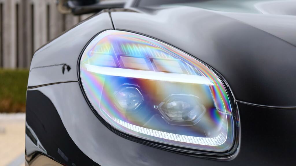 Aston Martin Vanquish Coupe Silver #13