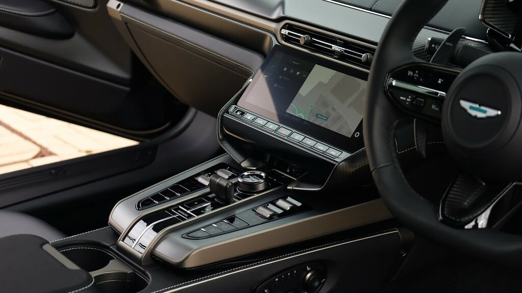 Aston Martin Vanquish Coupe Silver #20