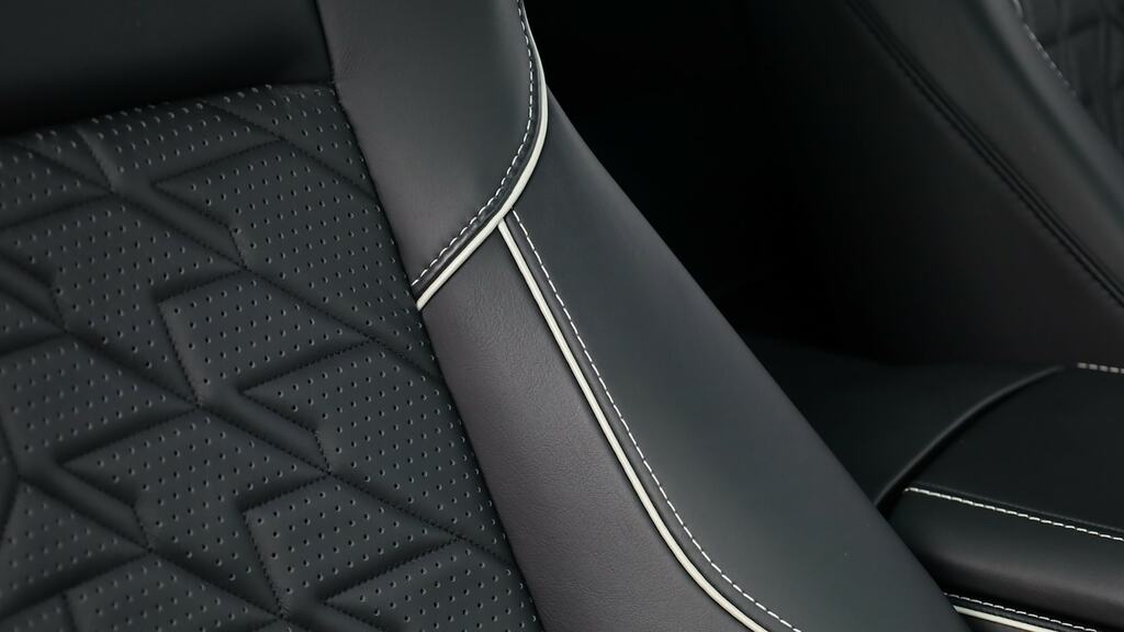 Aston Martin Vanquish Coupe Silver #63
