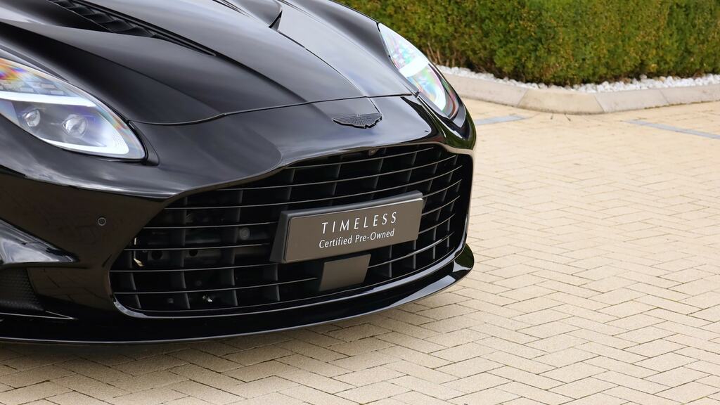 Aston Martin Vanquish Coupe Silver #24