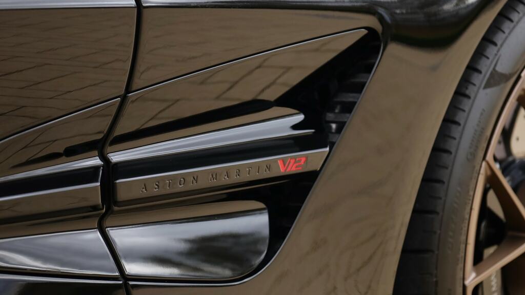 Aston Martin Vanquish Coupe Silver #12