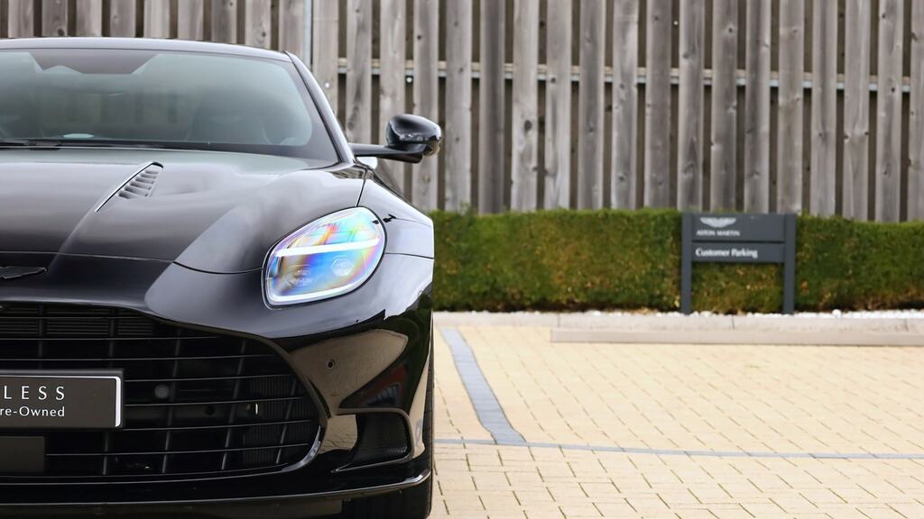 Aston Martin Vanquish Coupe Silver #22