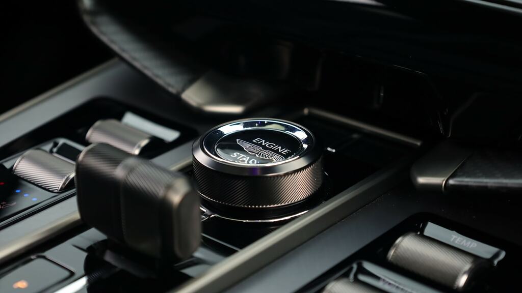 Aston Martin Vanquish Coupe Silver #49