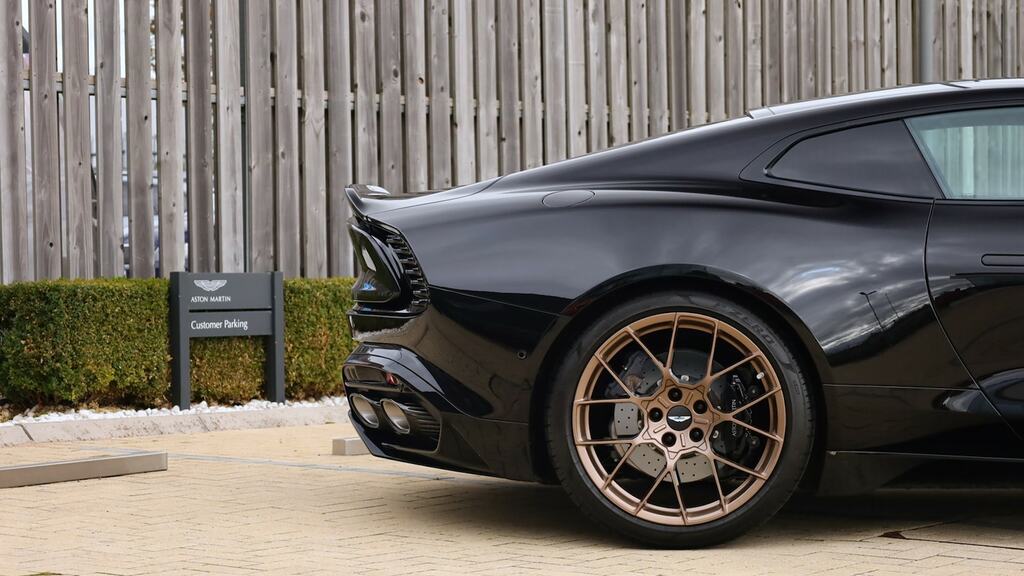 Aston Martin Vanquish Coupe Silver #33