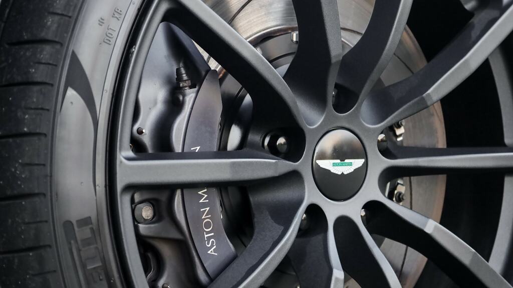 Aston Martin V8 Zf 8 Speed Green #41
