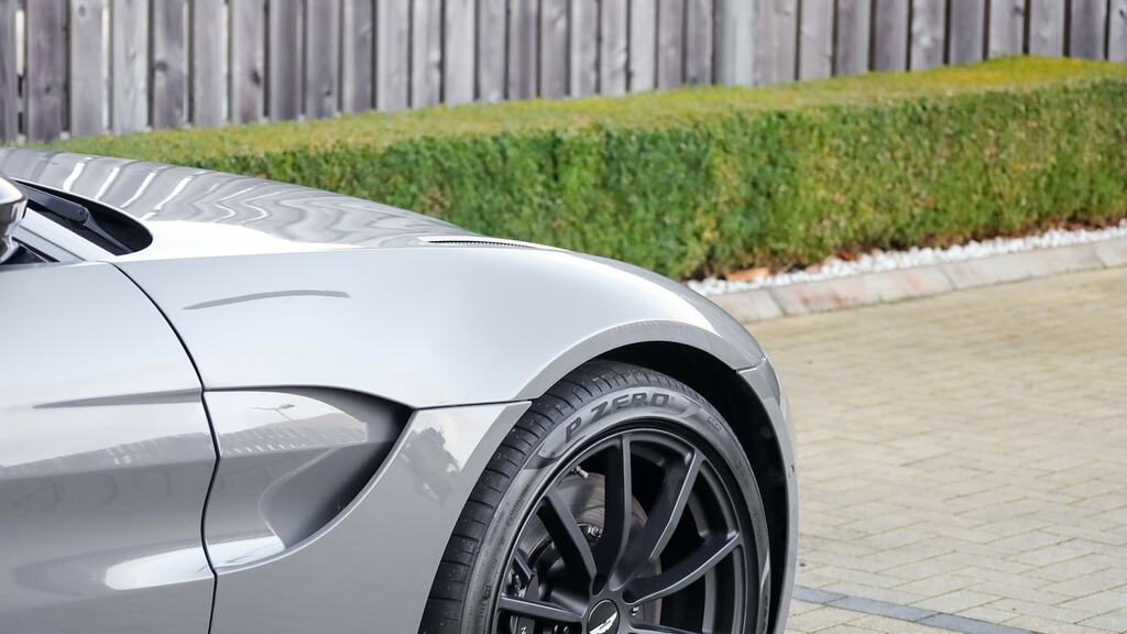 Aston Martin V8 Zf 8 Speed Green #13