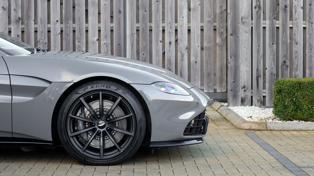 Aston Martin V8 Zf 8 Speed Green #39