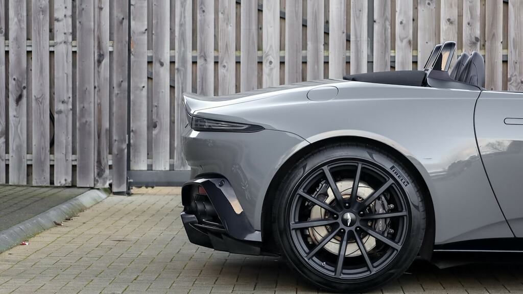 Aston Martin V8 Zf 8 Speed Green #38