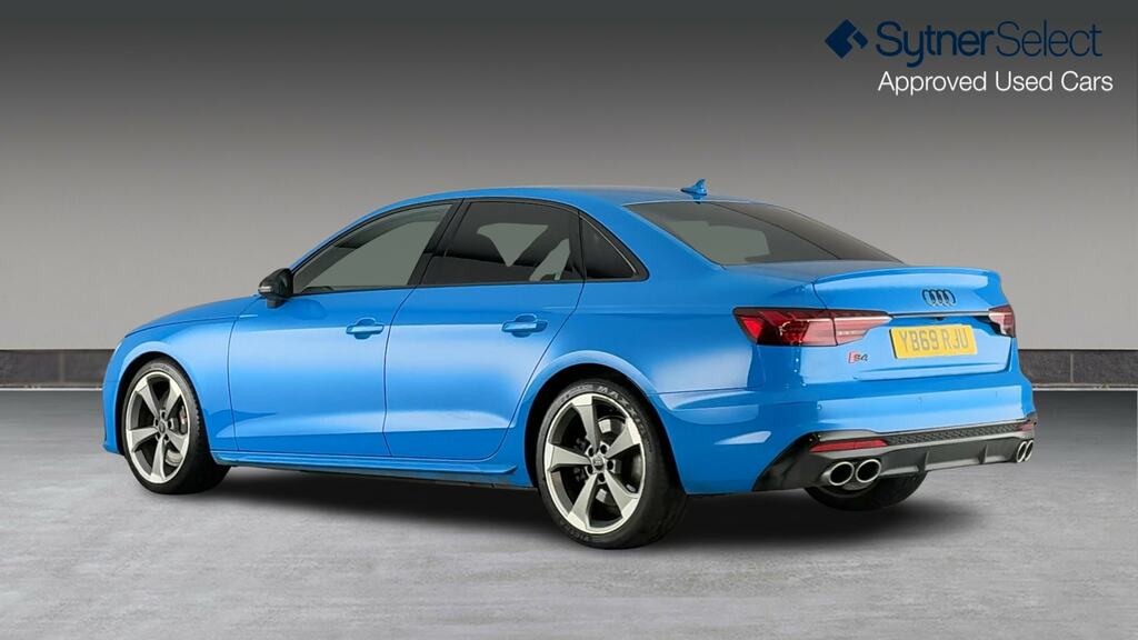Audi A4 2.0 Se Black #2