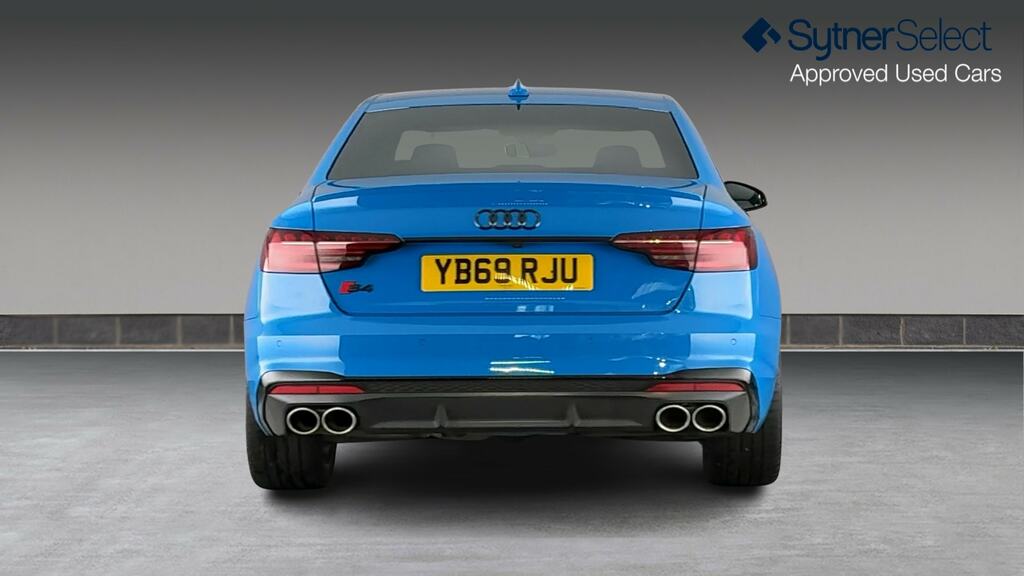 Audi A4 2.0 Se Black #5