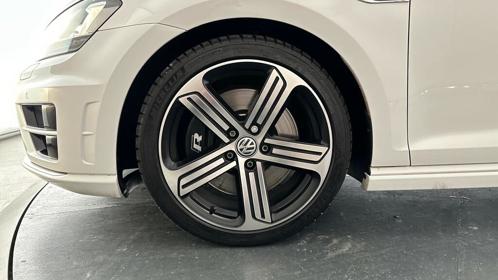 Volkswagen e-Golf 2.0 Tsi R Dsg White #24