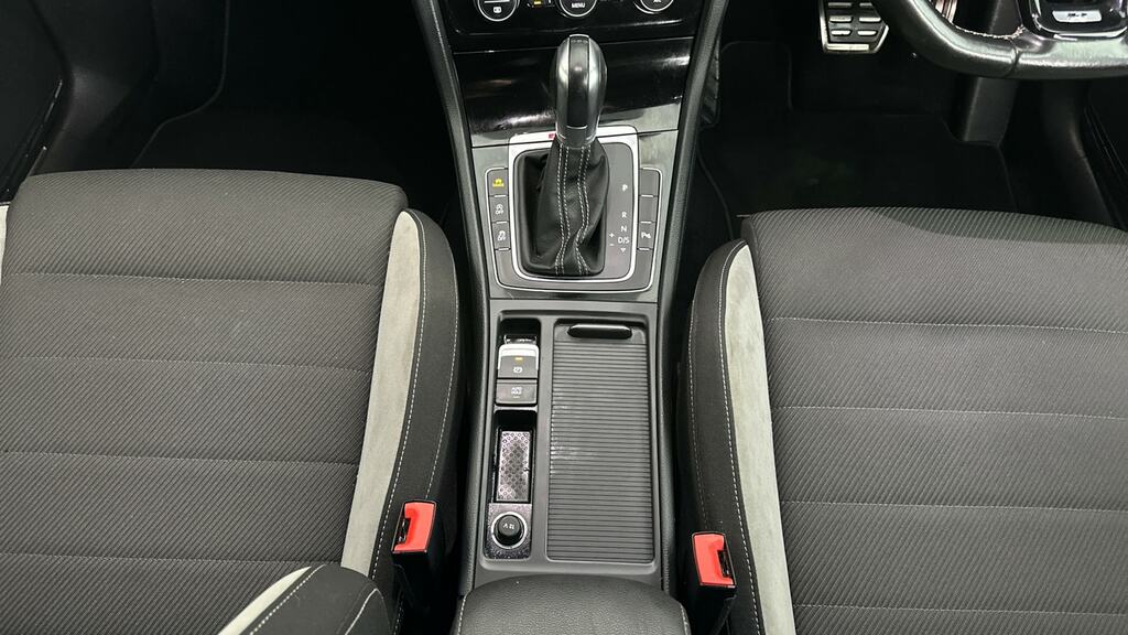 Volkswagen e-Golf 2.0 Tsi R Dsg White #19
