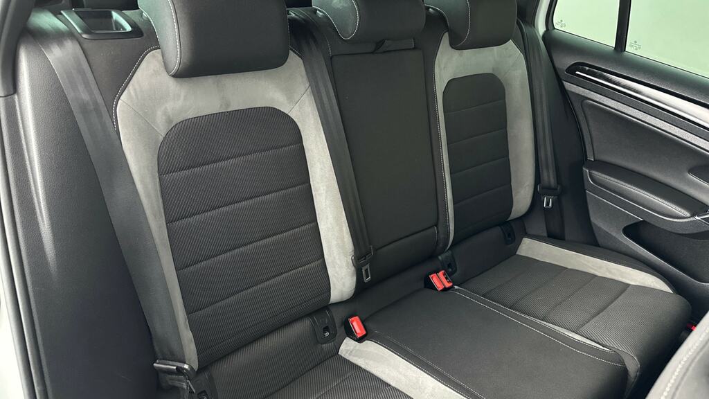 Volkswagen e-Golf 2.0 Tsi R Dsg White #12