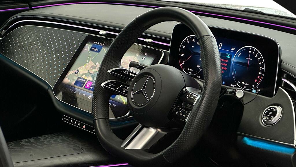 Mercedes-Benz E Class E300e Amg Line Premium 9G-tronic KW74NWH White #3