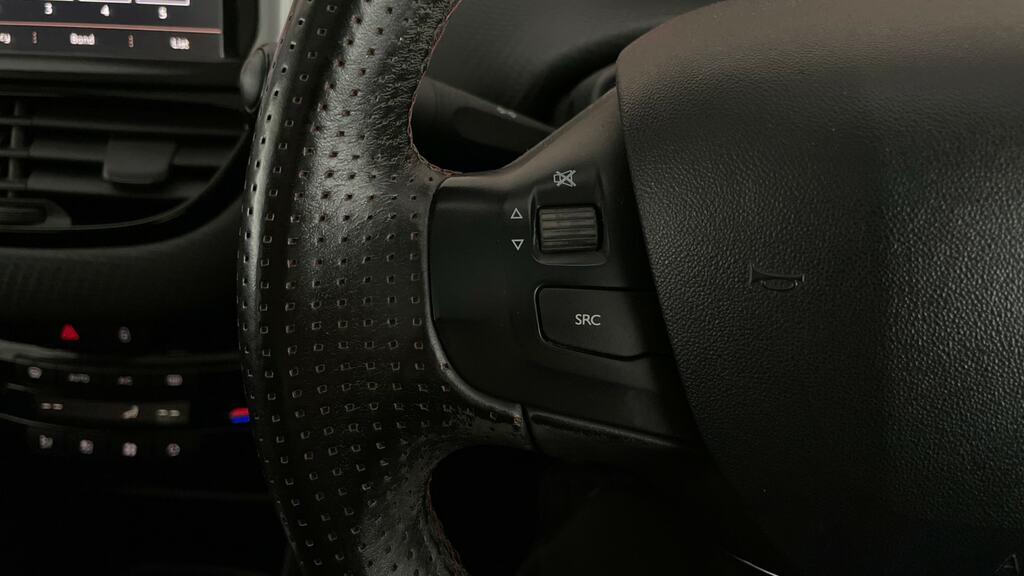 Peugeot e-2008 1.2 Puretech Allure Premium Grey #17