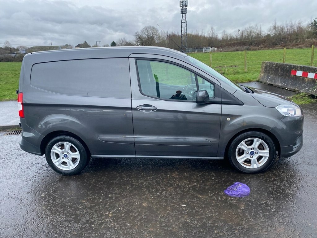 Ford Transit Courier 1.5L Limited Grey #2
