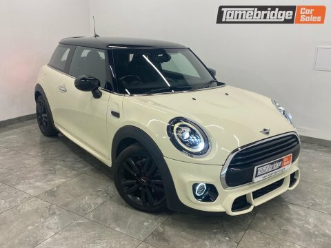 Mini Hatch Hatch 1.5 Cooper White