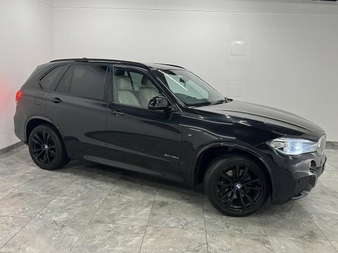 BMW X5 X5 3.0 40D PX15UCT Black #2