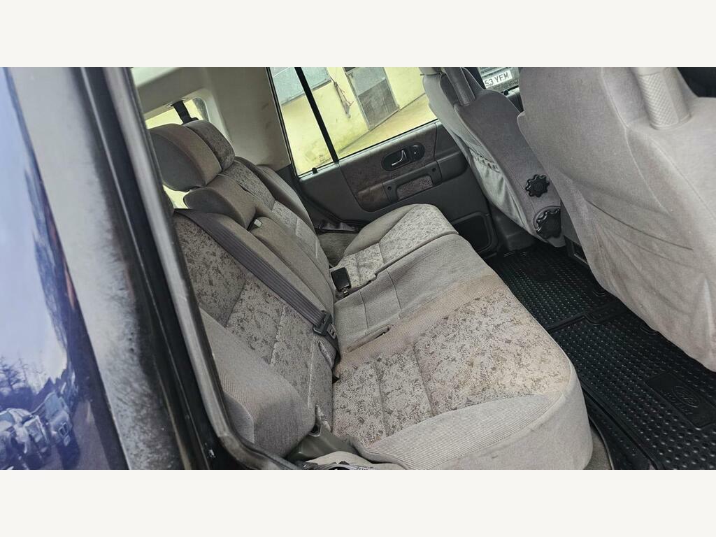 Land Rover Discovery 2.5 Td5 Gs Station Wagon Red #54