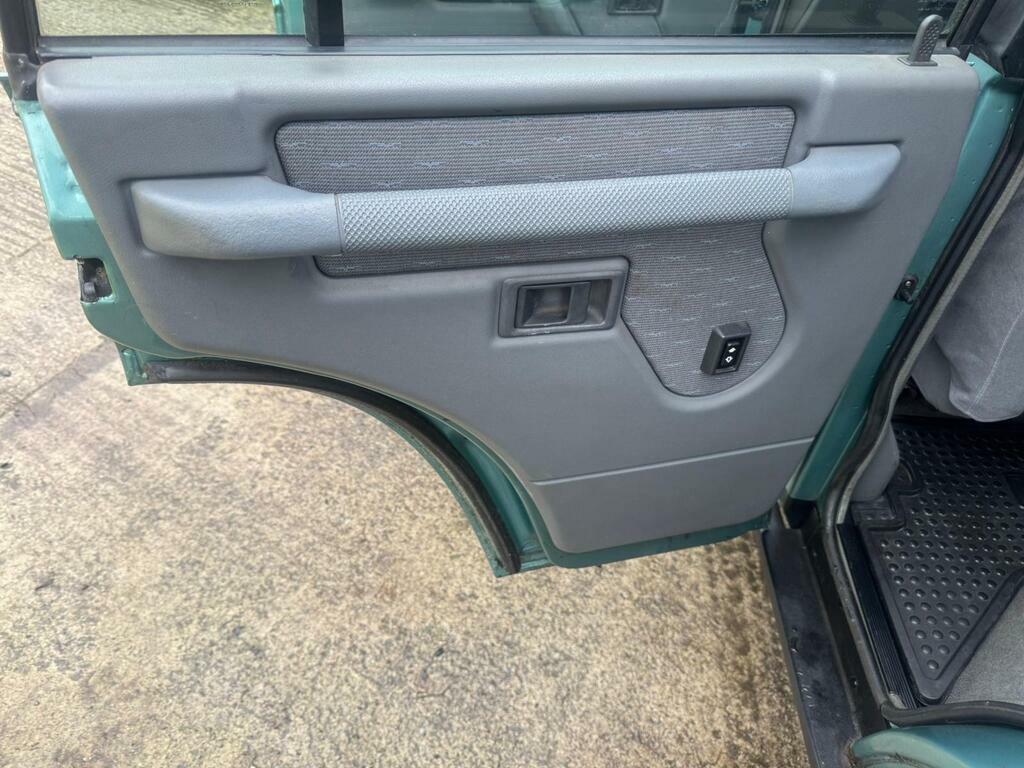 Land Rover Discovery 1 2 V8 Great Condition Appreciating Classic Green #72