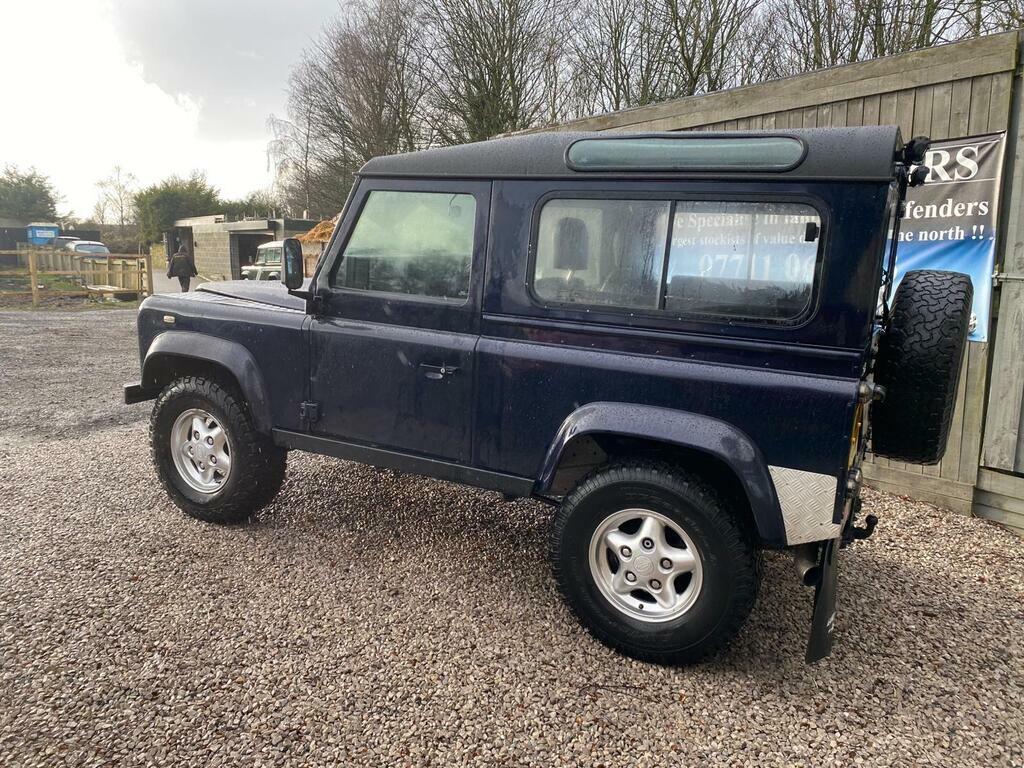 Land Rover Defender 90 90 Hard-top Td5 120 Green #18