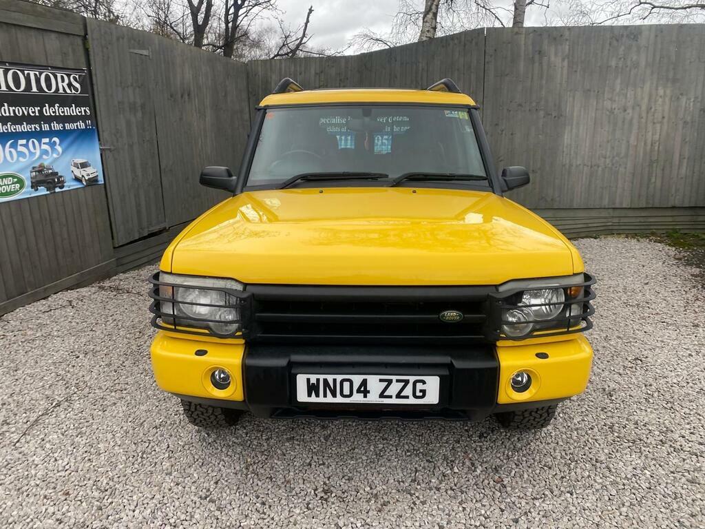 Land Rover Discovery 2.5 Td5 Gs Station Wagon WN04ZZG Yellow #2