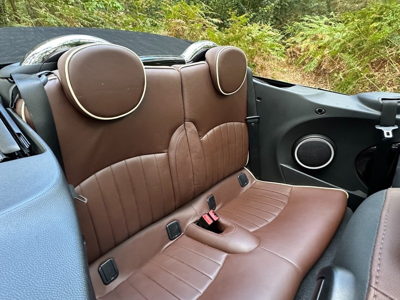 Mini Hatch Convertible YF59LVK Black #4