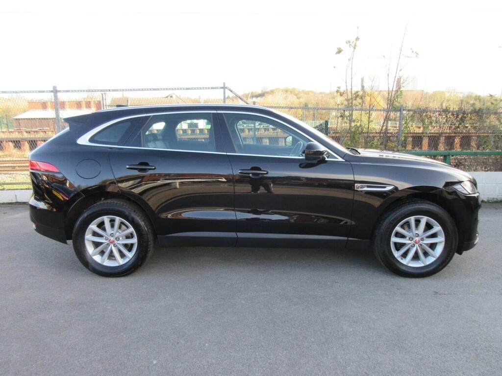 Jaguar F-Pace 2.0 D180 Prestige YG18PVK Black #3