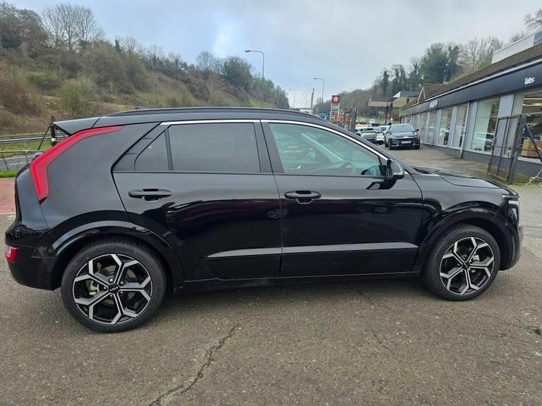 Kia Niro 1.6 Gdi 136 Hybrid Evolve Dct GY75DZU Black #2