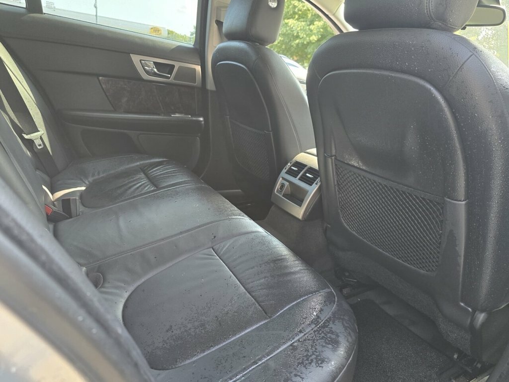 Jaguar XF 3L V6 Premium Luxury NJ10YTK Silver #3