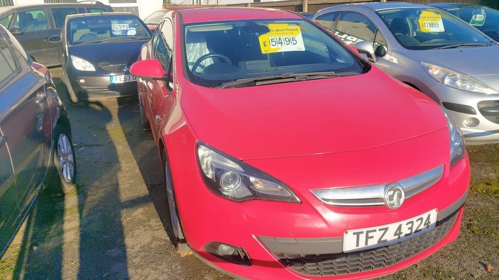 Vauxhall Astra GTC 1.7L Sri Cdti Ss Red #2