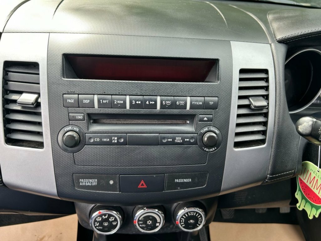 Mitsubishi Outlander Outlander Gx 3 Di-d Silver #5