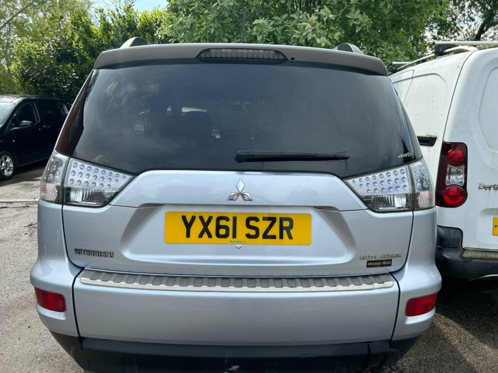 Mitsubishi Outlander Outlander Gx 3 Di-d Silver #4