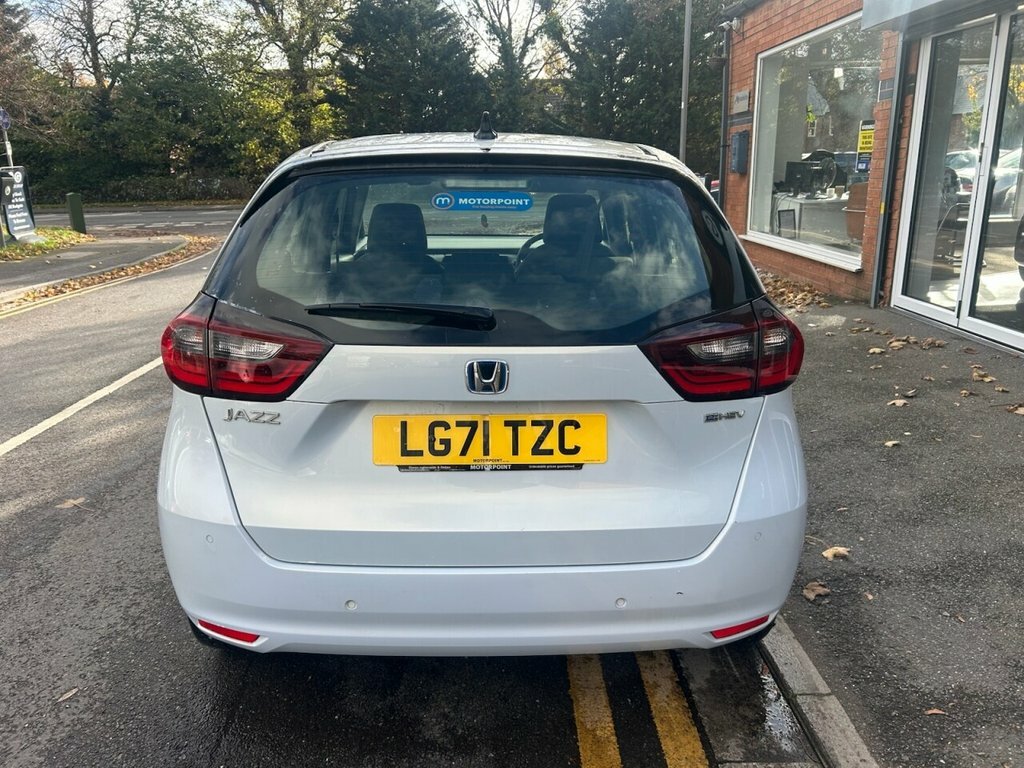 Honda Jazz 1.5L Sr LG71TZC White #6