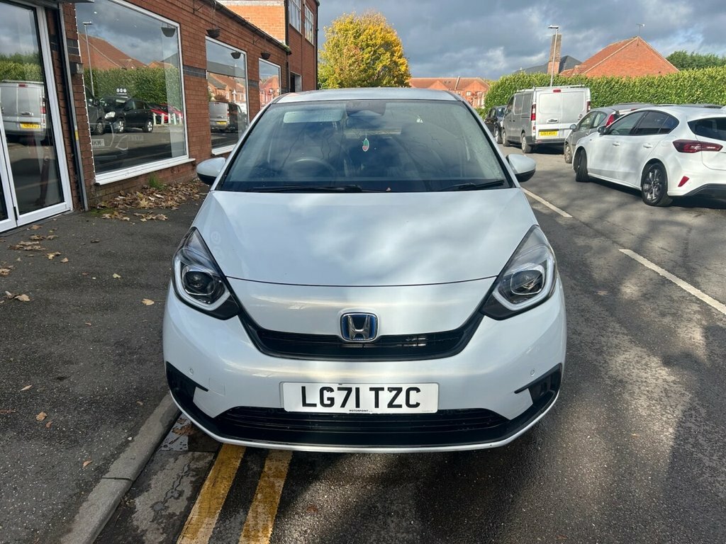 Honda Jazz 1.5L Sr LG71TZC White #3