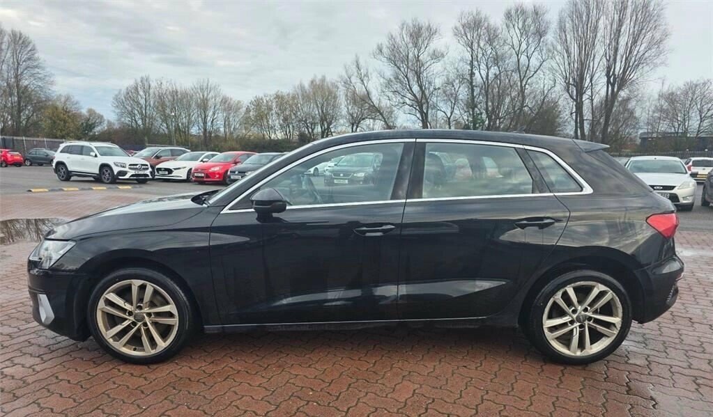 Audi A3 1L Sport Black
