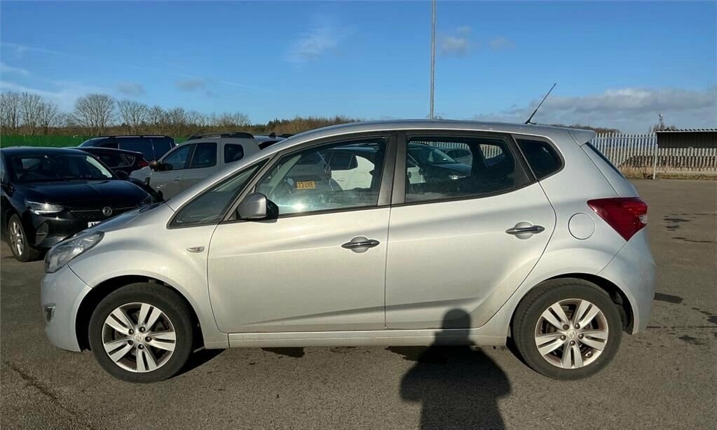 Hyundai Ix20 1.4L Active VN64AYV Silver #2