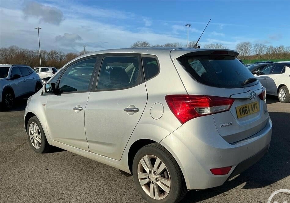 Hyundai Ix20 1.4L Active VN64AYV Silver #3