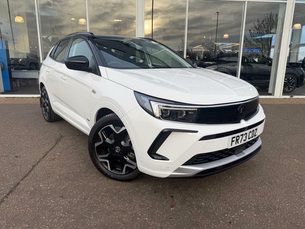 Vauxhall Grandland 1.6 14.2Kwh Ultimate Euro 6 Ss White