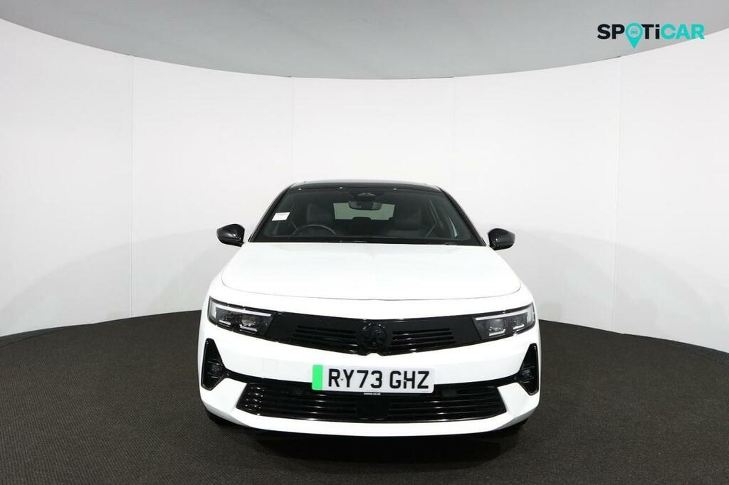Vauxhall Astra Astra-e 54Kwh Ultimate RY73GHZ White #2