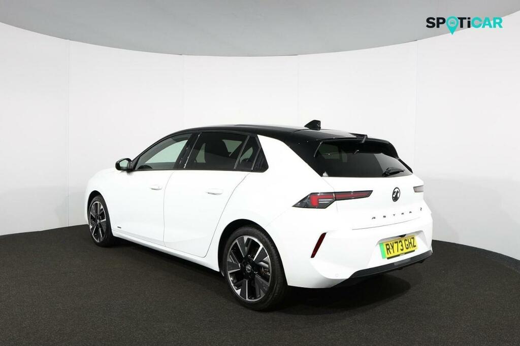 Vauxhall Astra Astra-e 54Kwh Ultimate RY73GHZ White #4