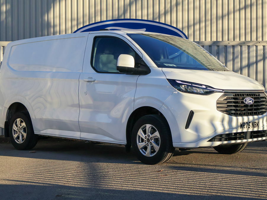 Ford Transit Custom 2.0 Ecoblue 136Ps H1 Van Limited WR75NBK White