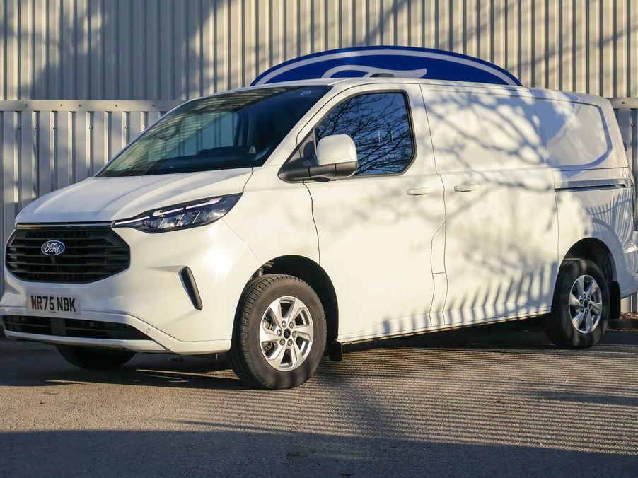 Ford Transit Custom 2.0 Ecoblue 136Ps H1 Van Limited WR75NBK White #2