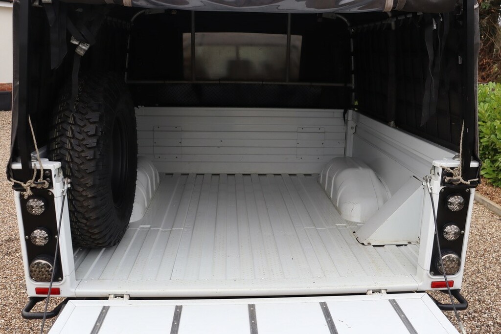 Land Rover Defender 130 Td High Capacity Pick Up Dcb Green #15