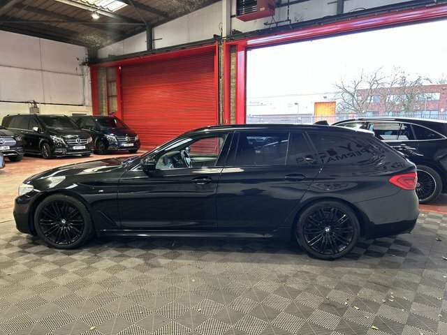 BMW 5 Series 520D Xdrive M Sport Touring YC19VAE Black #4