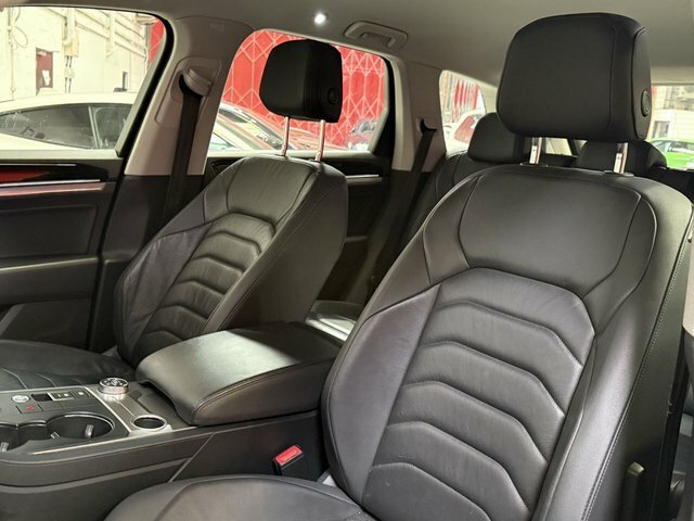 Volkswagen Touareg 4X4 3.2 V6 200353 Black #48