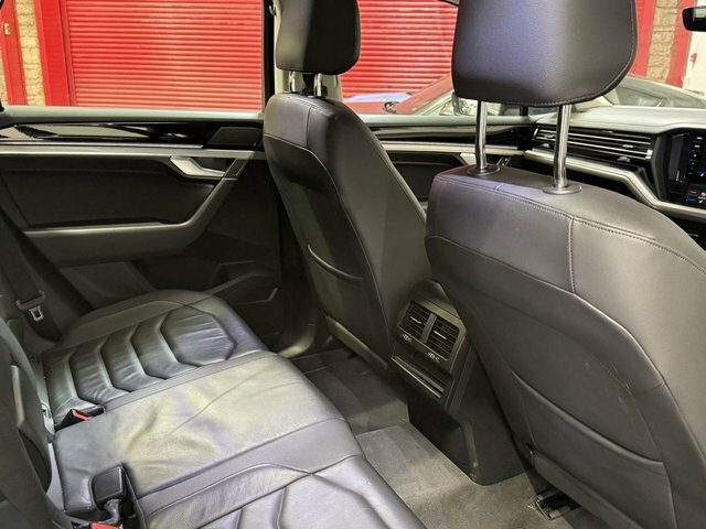 Volkswagen Touareg 4X4 3.2 V6 200353 Black #55