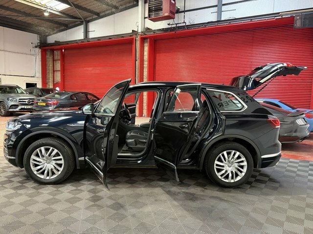 Volkswagen Touareg 4X4 3.2 V6 200353 Black #11
